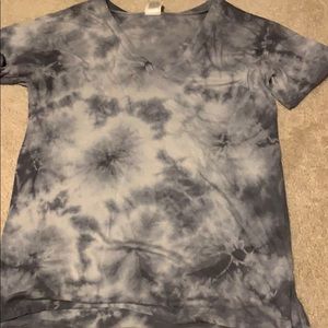 grey and white tie dye shirt